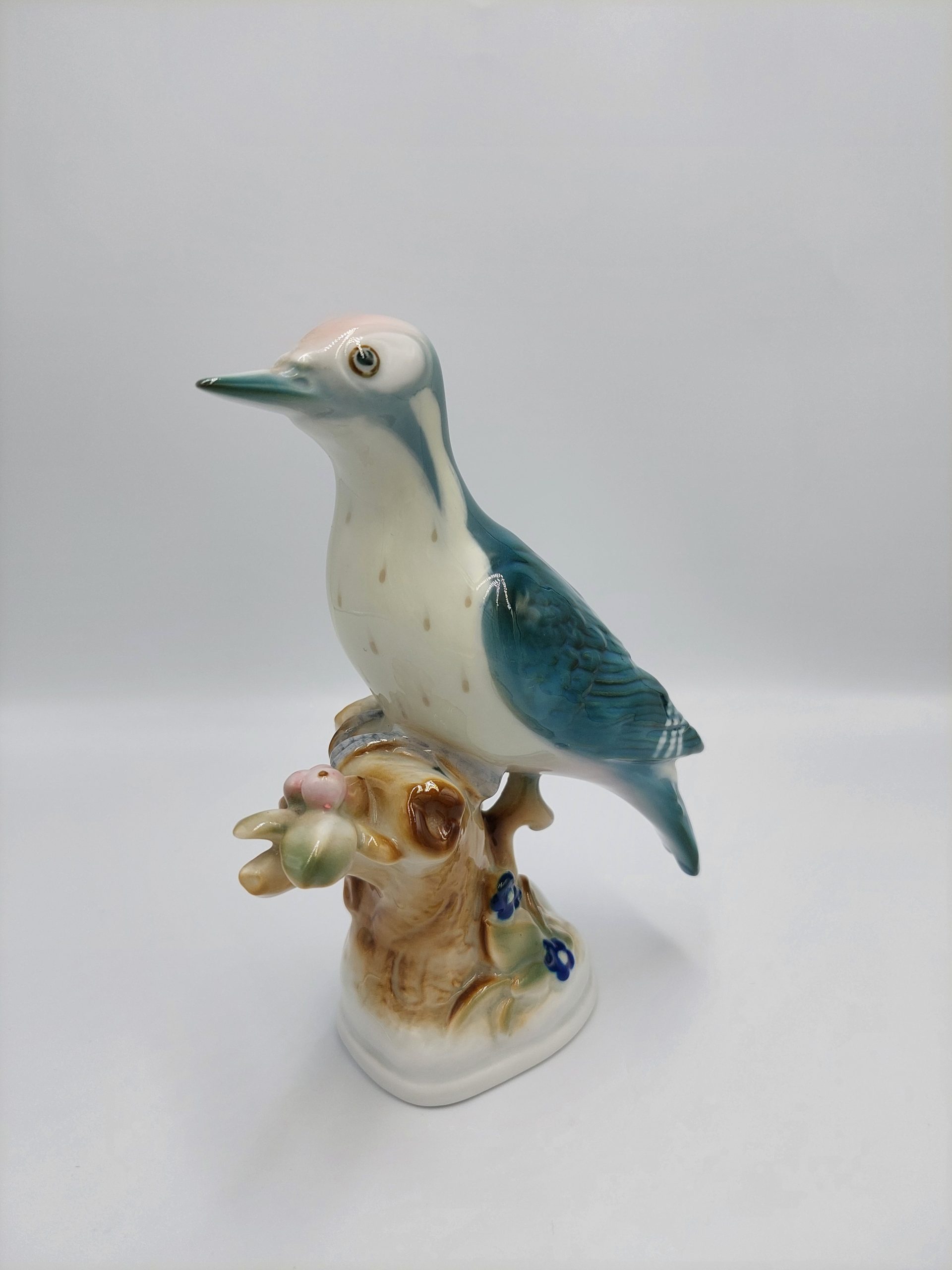 zsolnay szobor (másolat) zsolnay szobor (másolat)